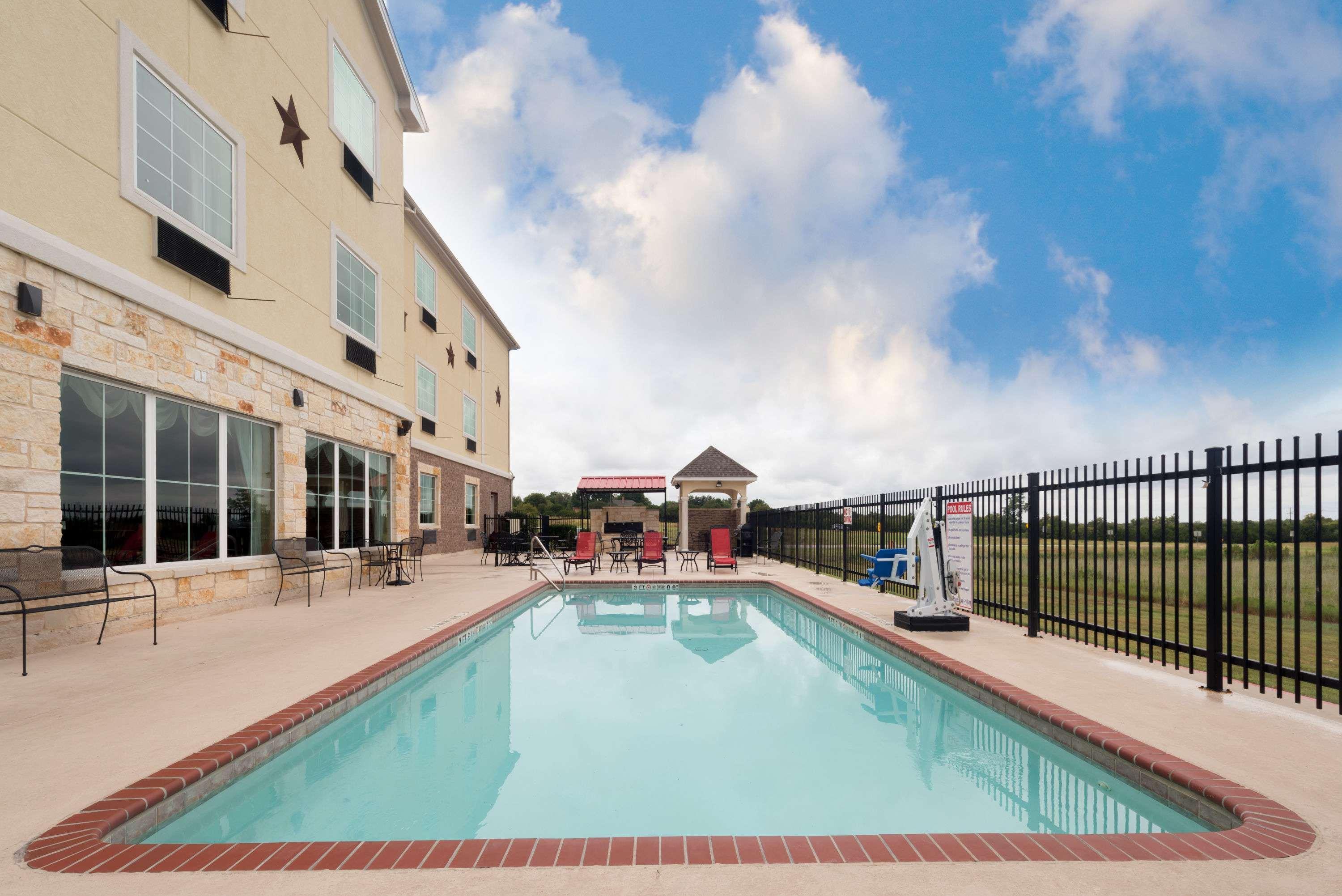 Comfort Inn & Suites Gatesville Near Fort Cavazos Экстерьер фото
