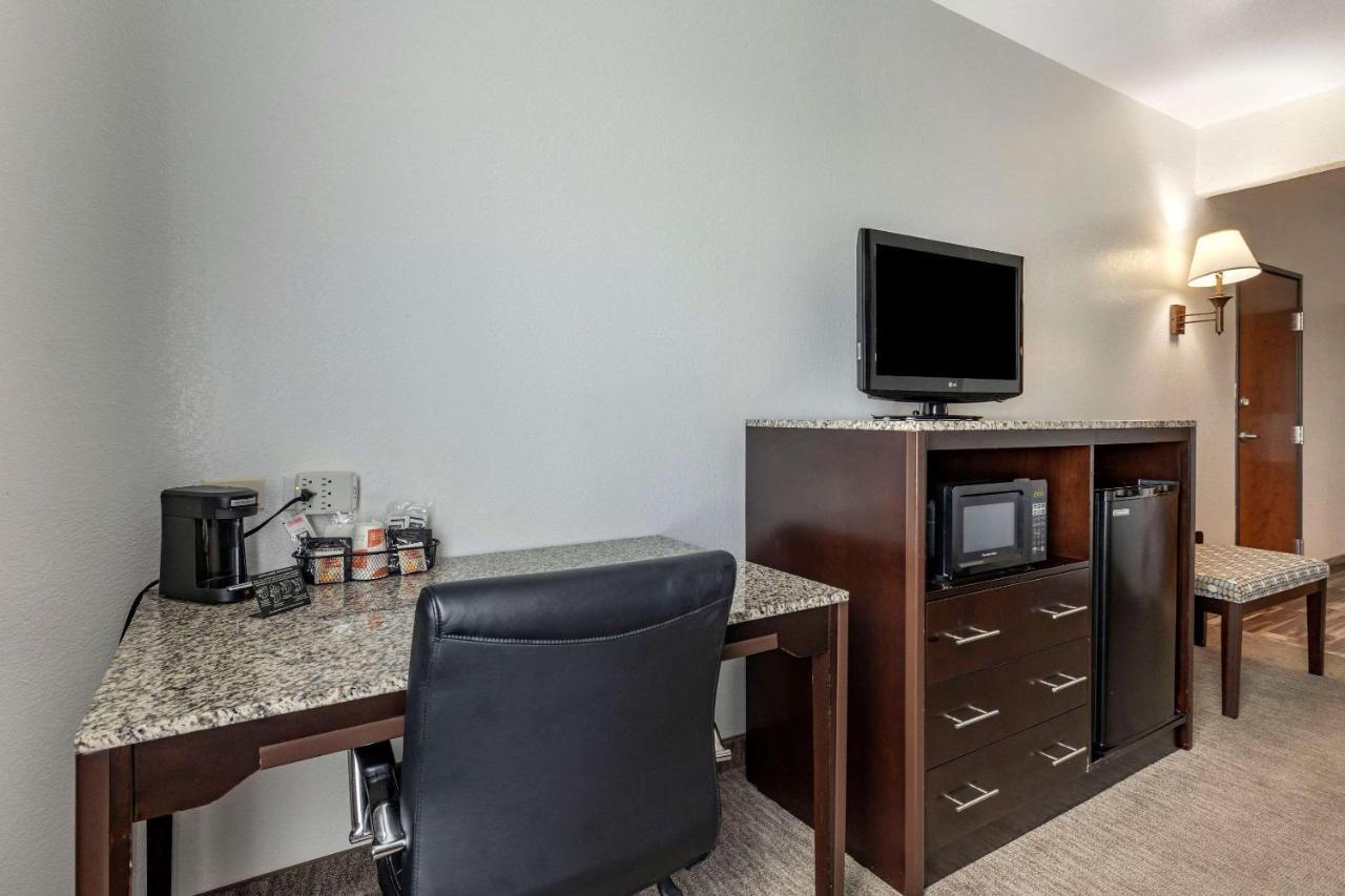 Comfort Inn & Suites Gatesville Near Fort Cavazos Экстерьер фото